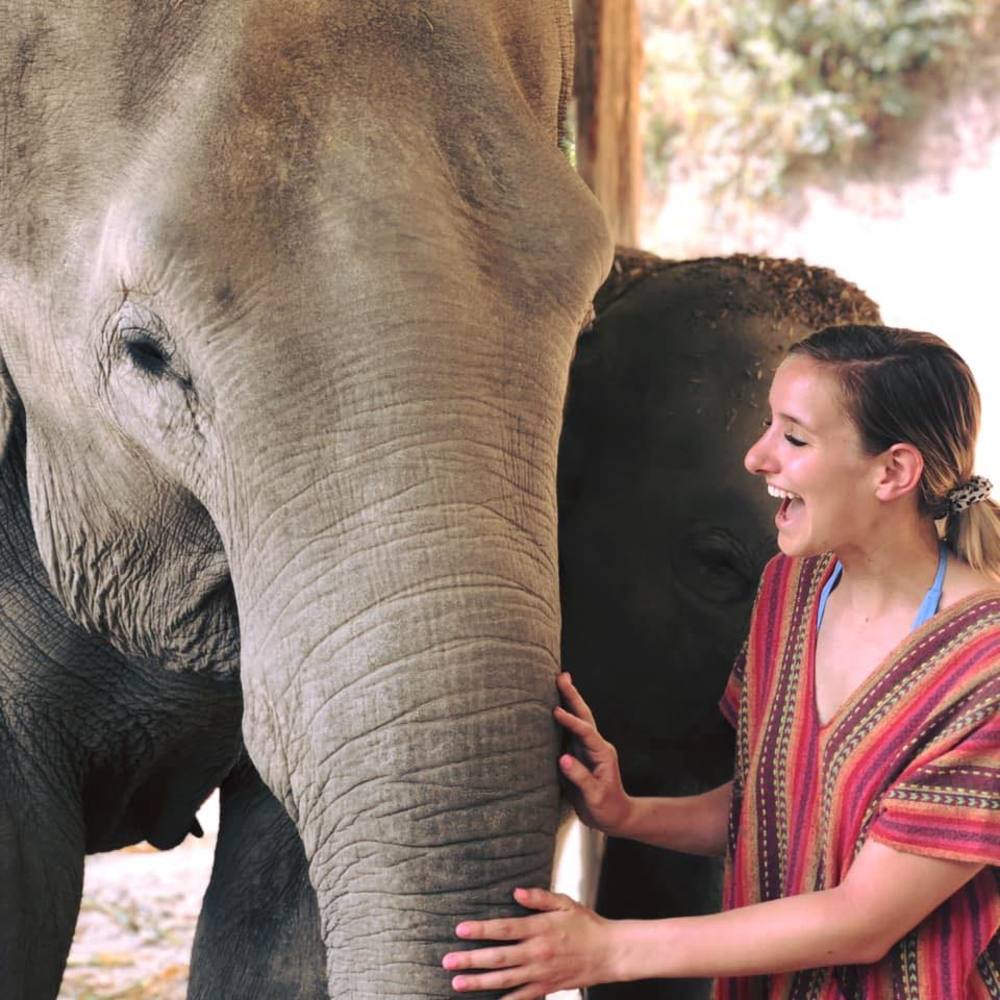 Meet your Posher, Chloe